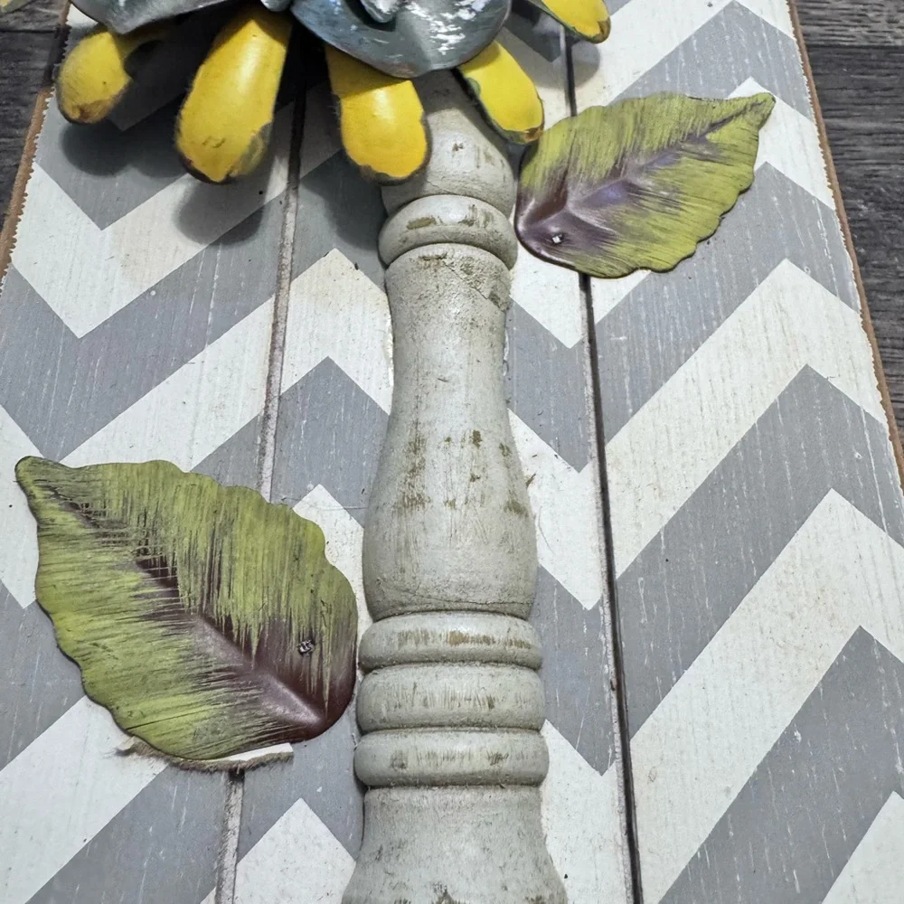 Wood and Metal Chevron 3D Flower Wall Hooks‎ - Gray and Yellow